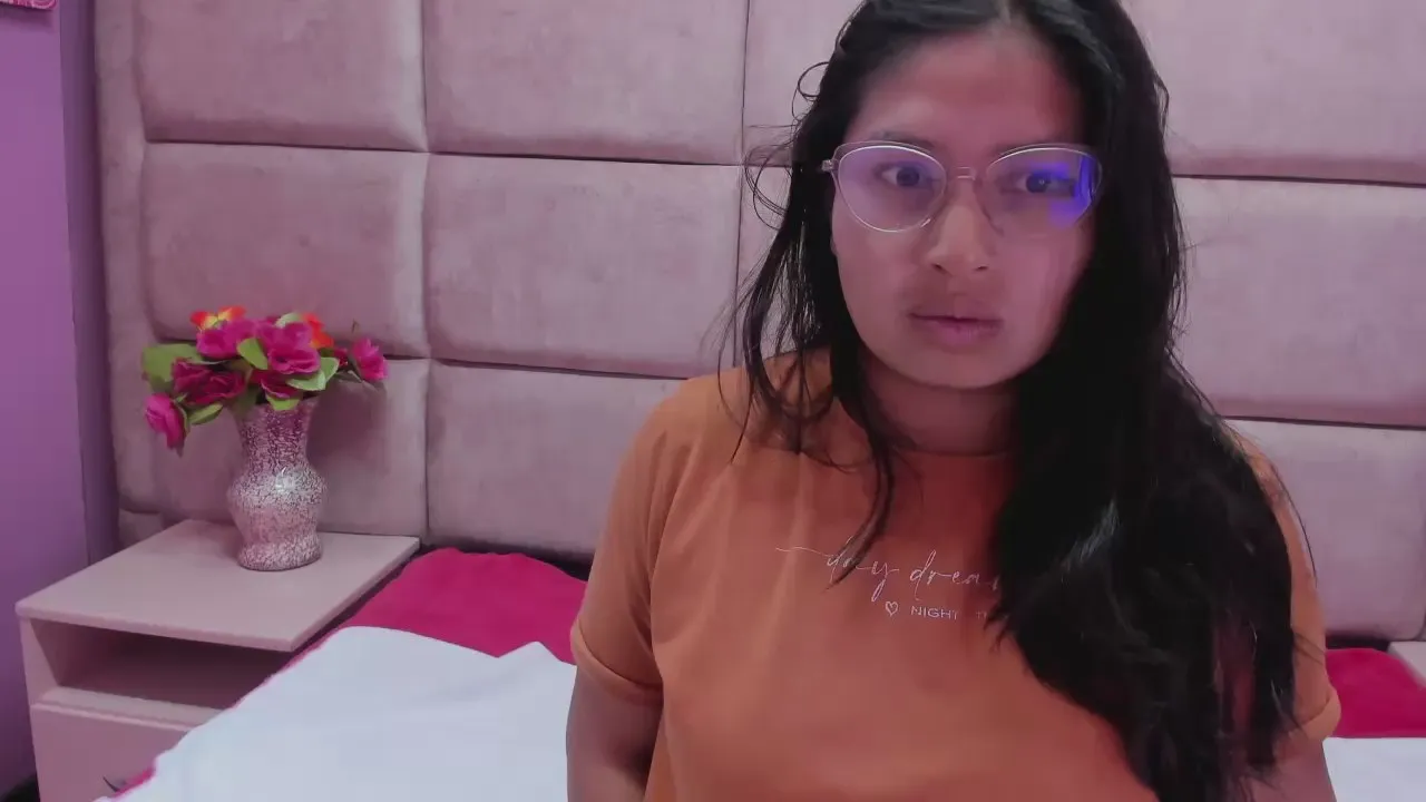 Offline Miaa_Smith on Cam4