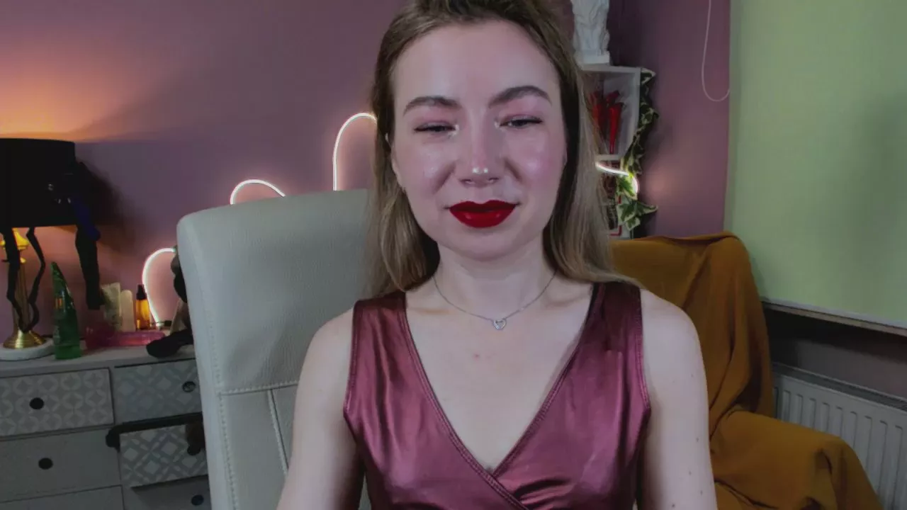 Offline miax_desire on Cam4