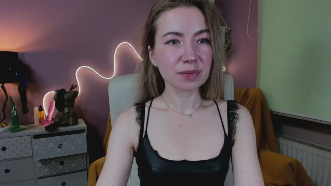 Offline miax_desire on Cam4