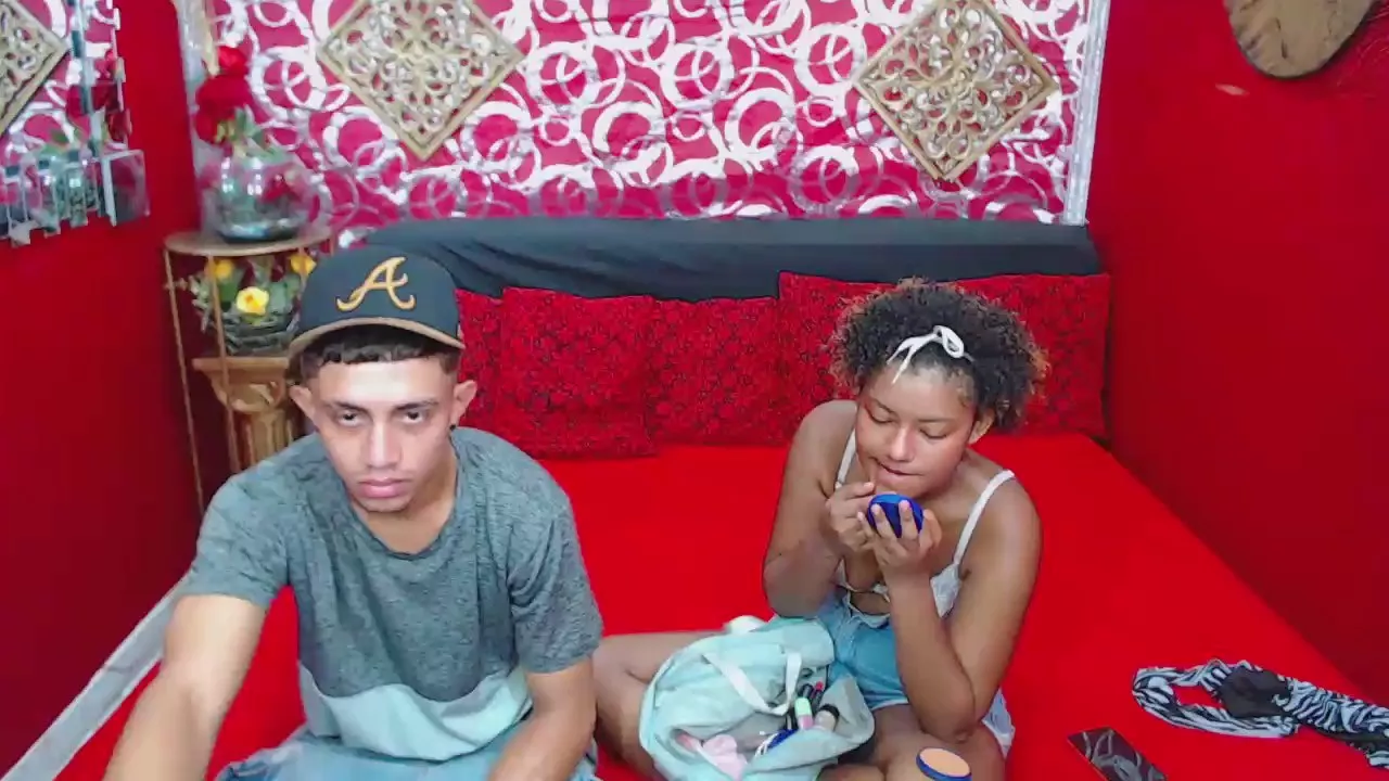 Offline MICHEELPEIN on Cam4