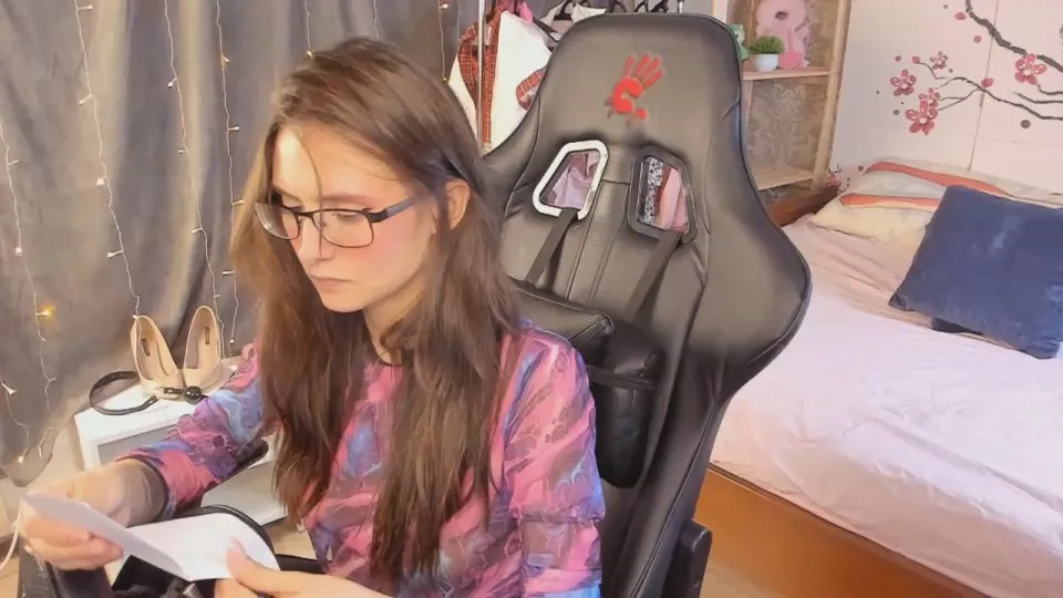 Offline Michel_Momsen on Cam4