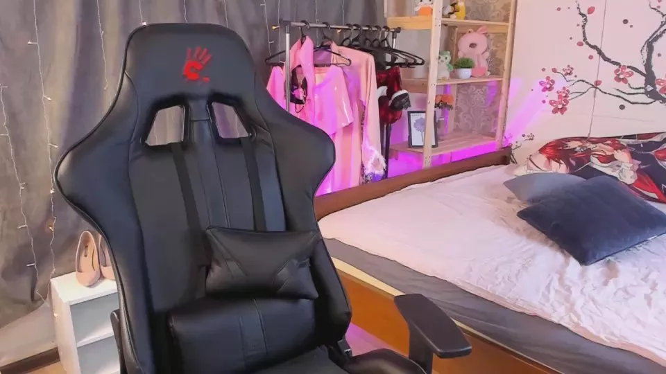 Offline Michel_Momsen on Cam4