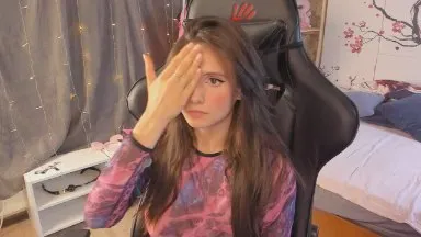 Offline Michel_Momsen on Cam4