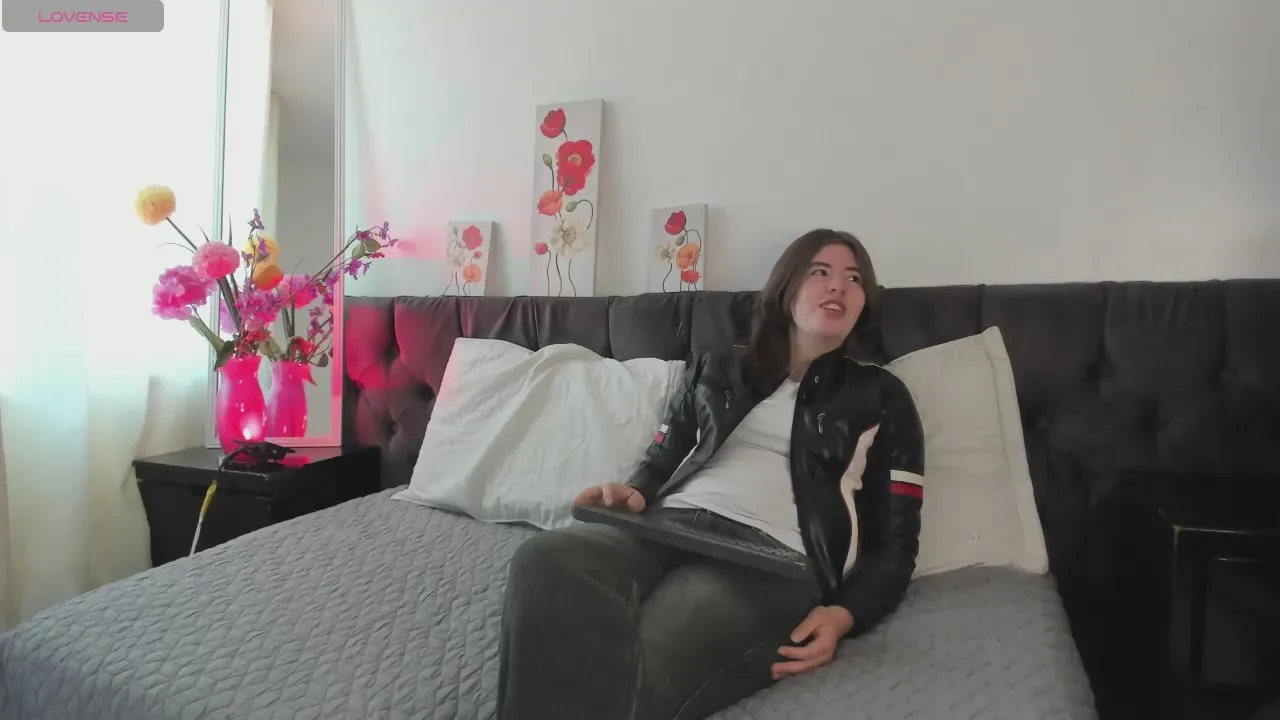 Offline MichelandChris on Cam4