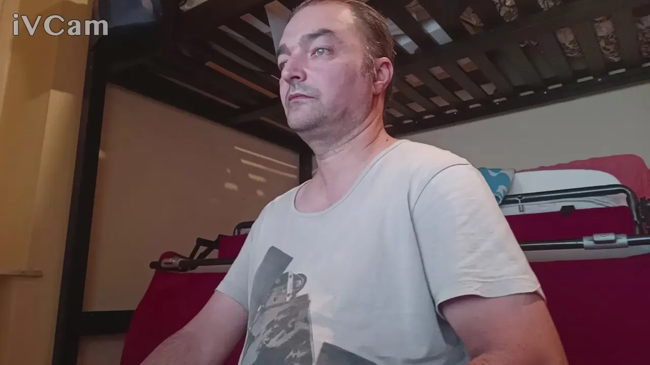 Offline michele197747 on Cam4