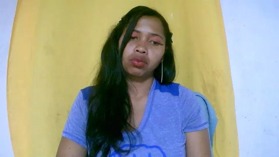 Offline Michella05 on Cam4