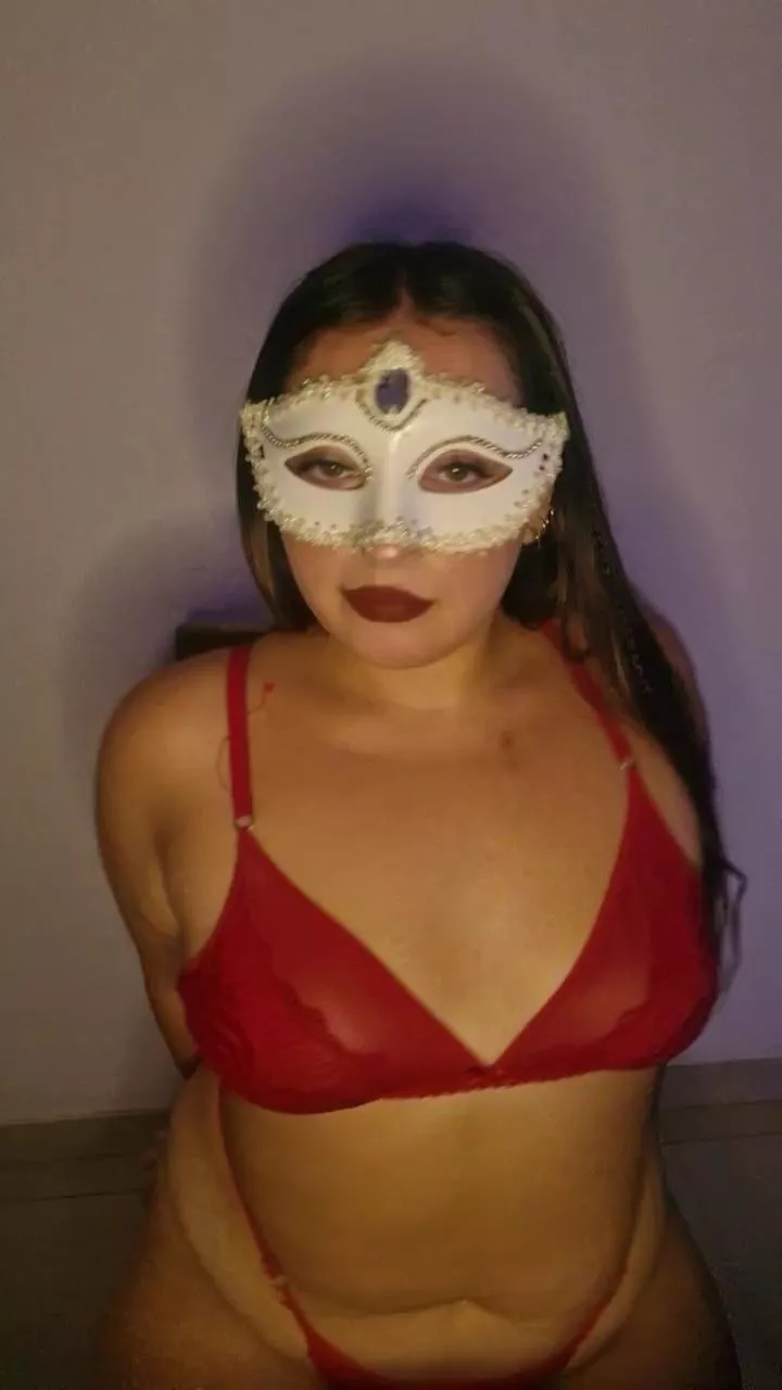 Offline Mielcitahot2 on Cam4