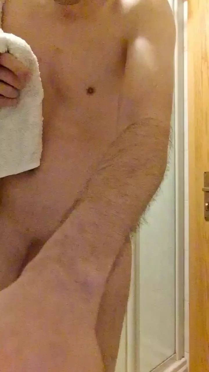 Offline mikuesexy1 on Cam4