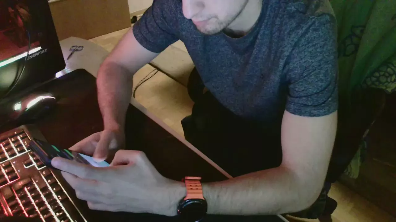 Offline mikuesexy1 on Cam4