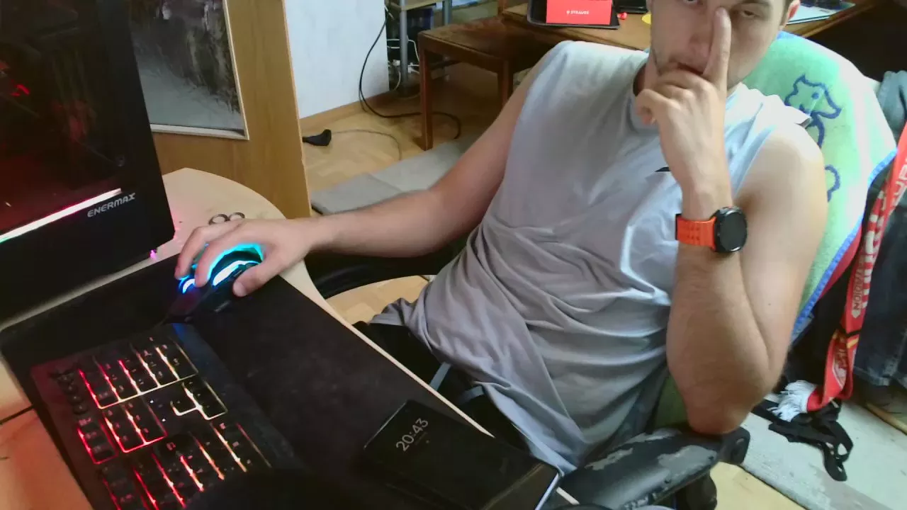 Offline mikuesexy1 on Cam4