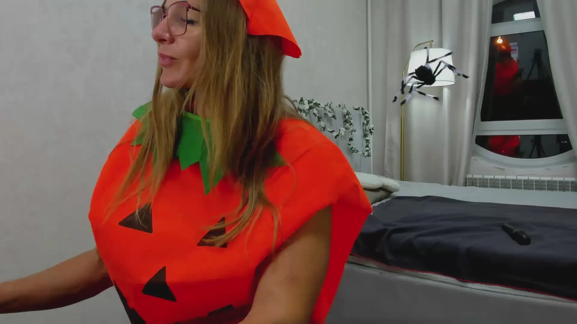 Freechat Milf_Tea on Cam4