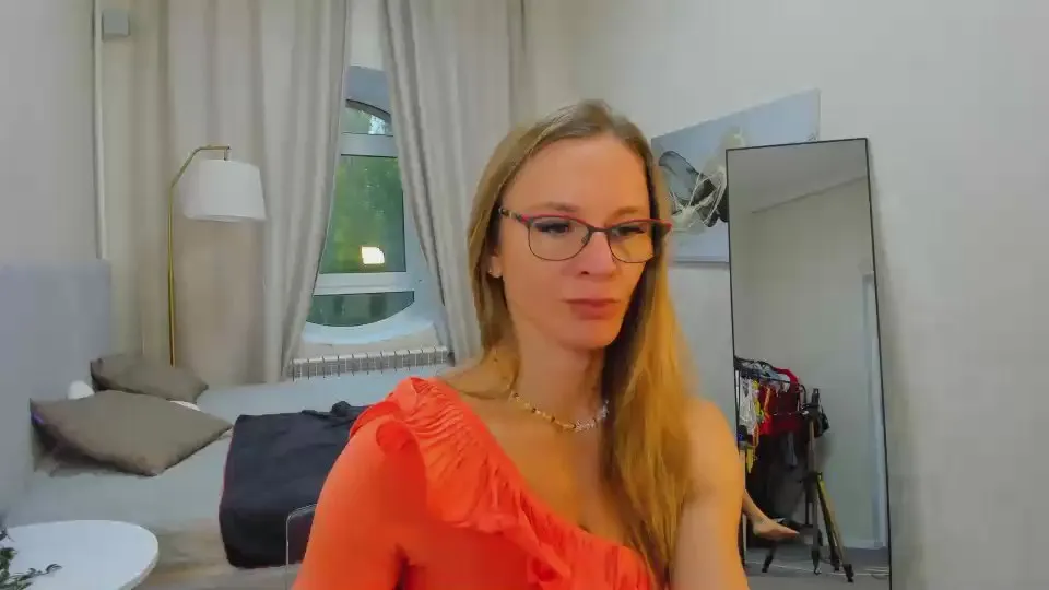 Freechat Milf_Tea on Cam4