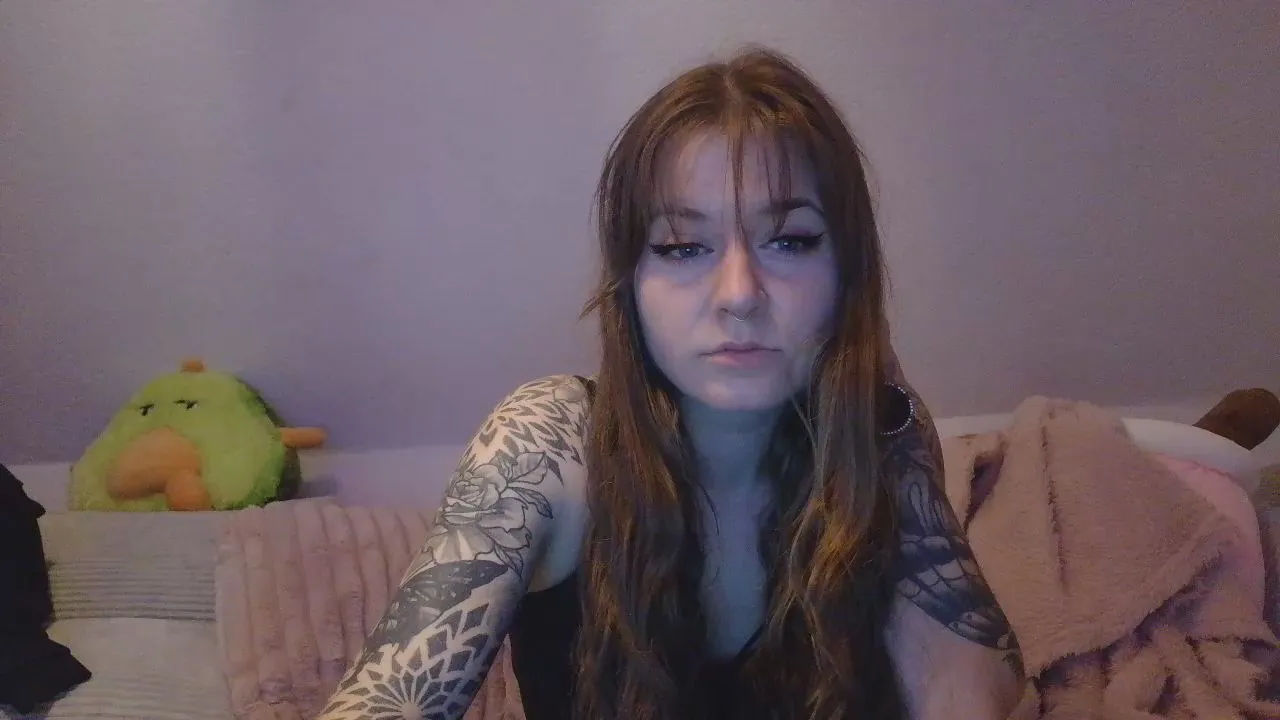 Offline Milfslips on Cam4