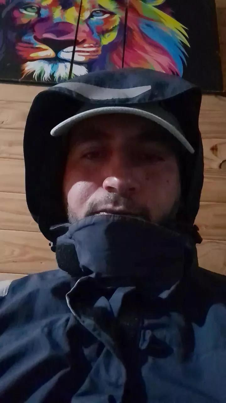Milito1996 from Cam4
