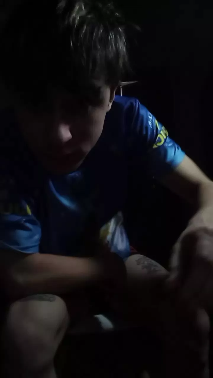 Offline Miloverboy on Cam4