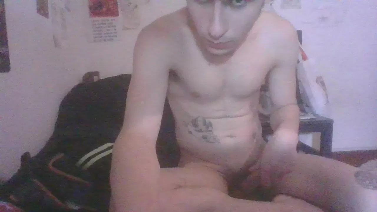 Offline Miloverboy on Cam4