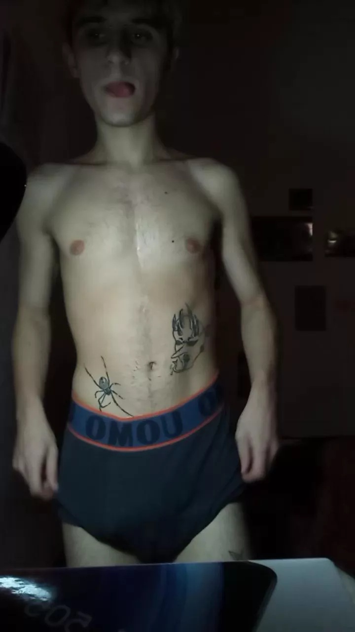 Offline Miloverboy on Cam4