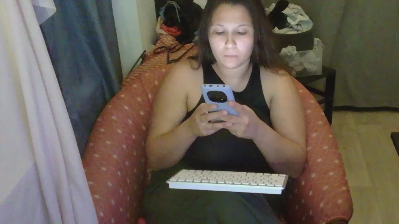 Offline minettesexy1 on Cam4