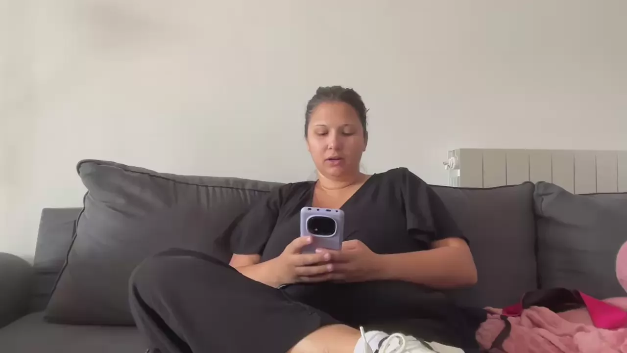 Offline minettesexy1 on Cam4