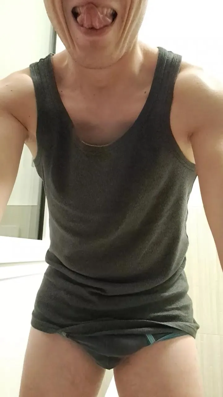 Offline mirkooTuoVERONA on Cam4