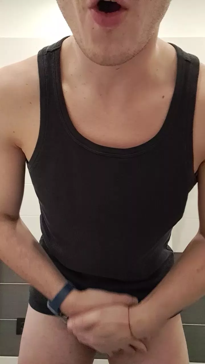 Offline mirkooTuoVERONA on Cam4