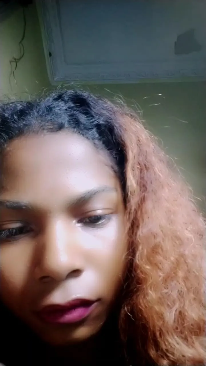 Offline MissAthenah on Cam4