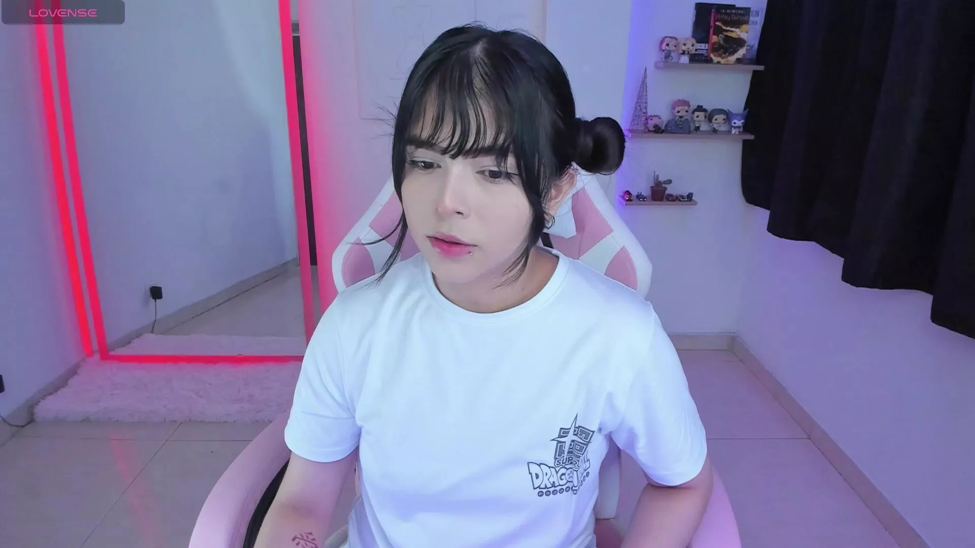 Offline misshoneyxxx on Cam4