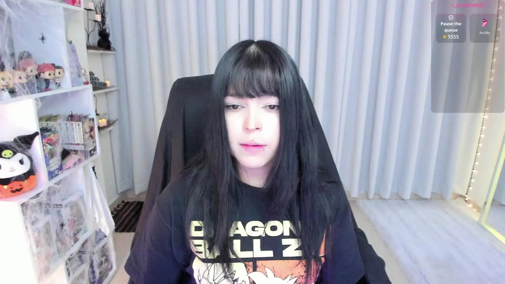 Offline misshoneyxxx on Cam4