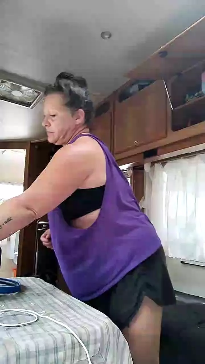 Offline MissKemikal on Cam4