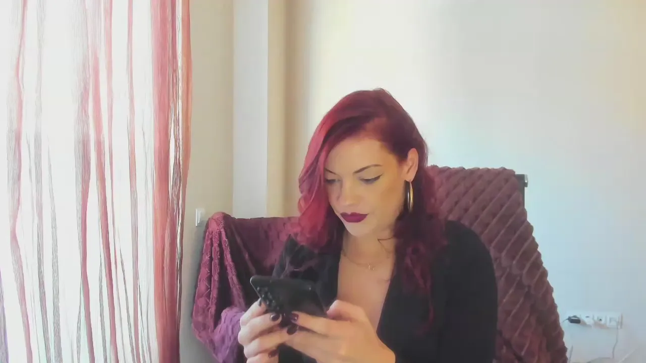 Offline MissLilyMariaxo on Cam4