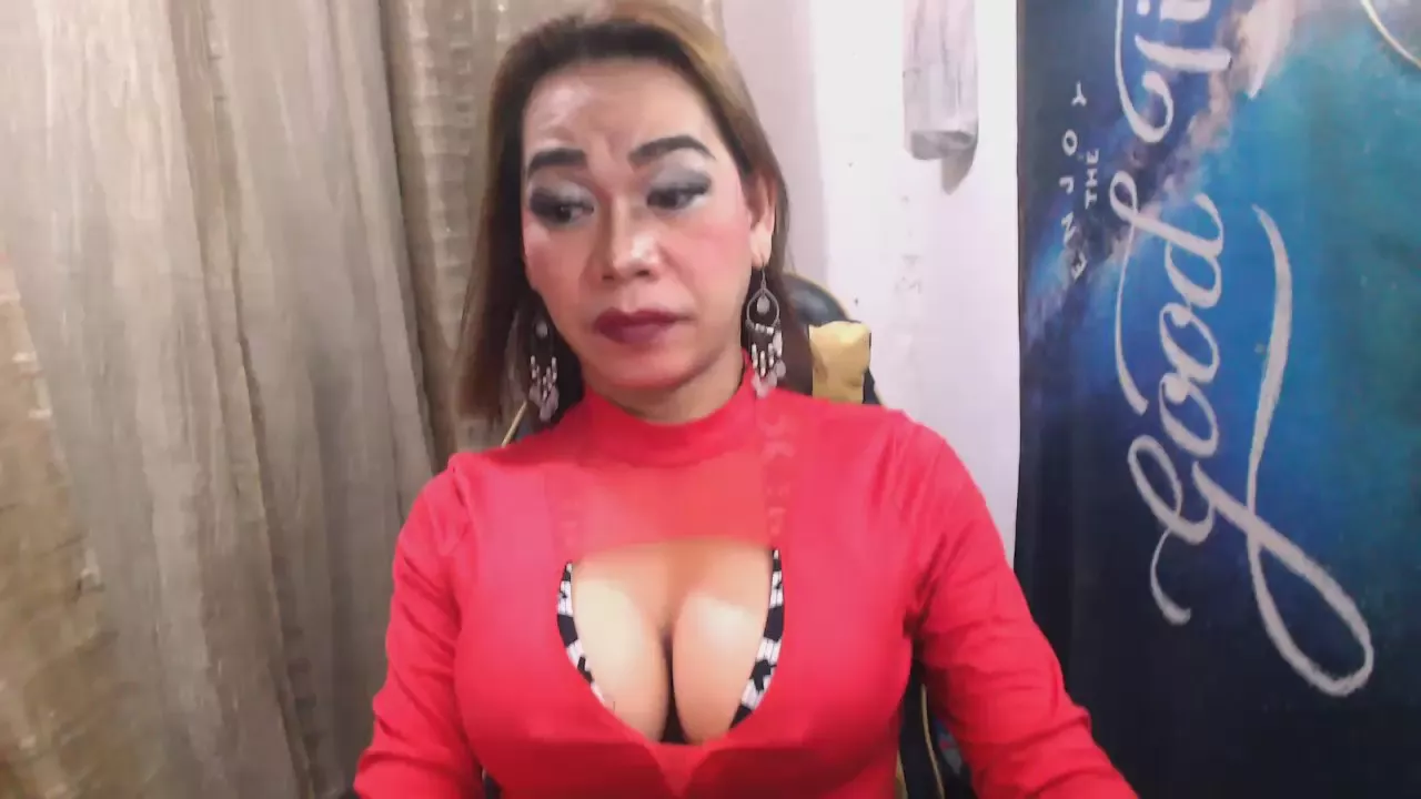 Offline MistressKHIM on Cam4