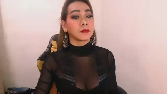 Offline MistressKHIM on Cam4