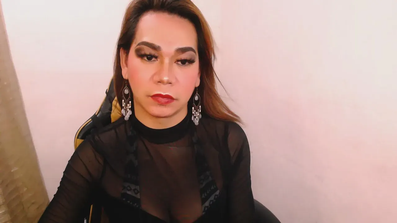 Offline MistressKHIM on Cam4