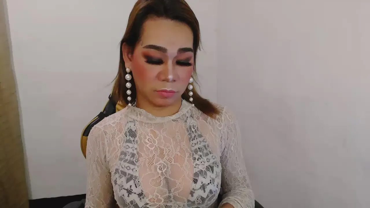 Offline MistressKHIM on Cam4