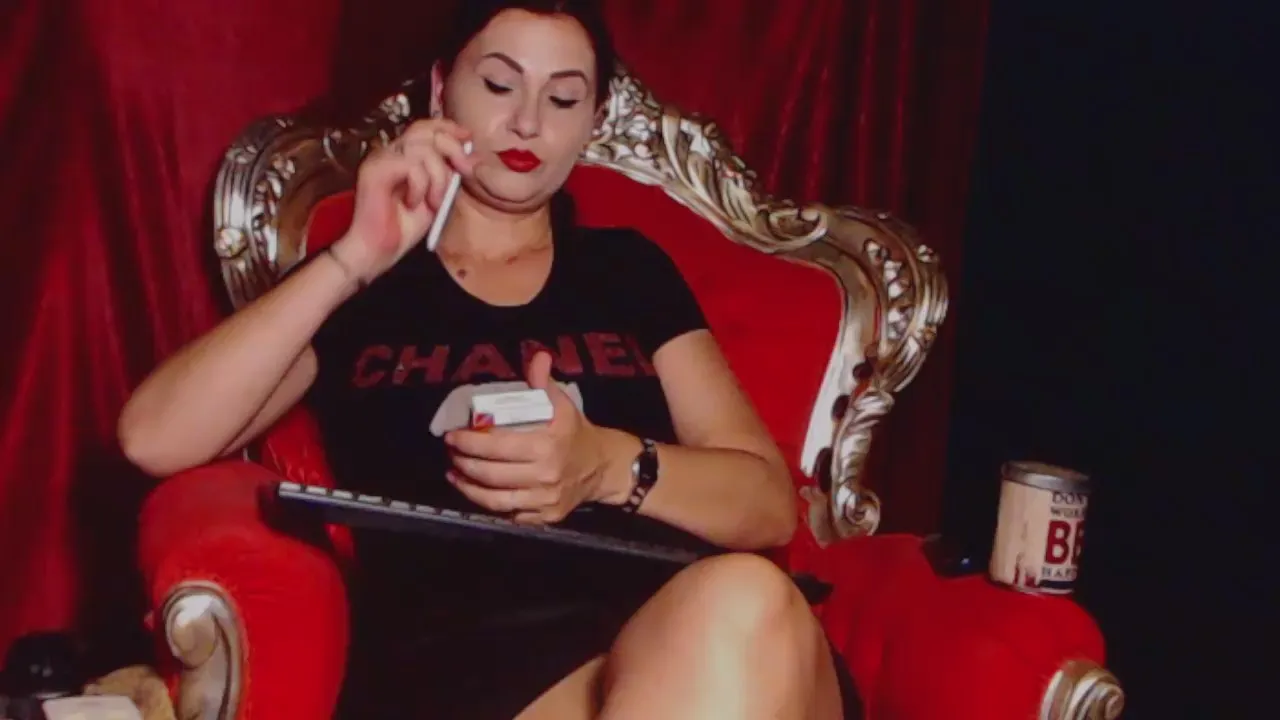 Offline MistressMisty on Cam4