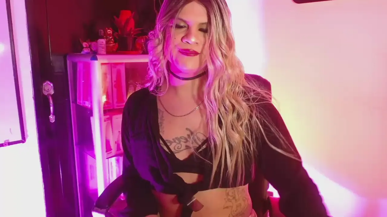 Offline mistressparty on Cam4