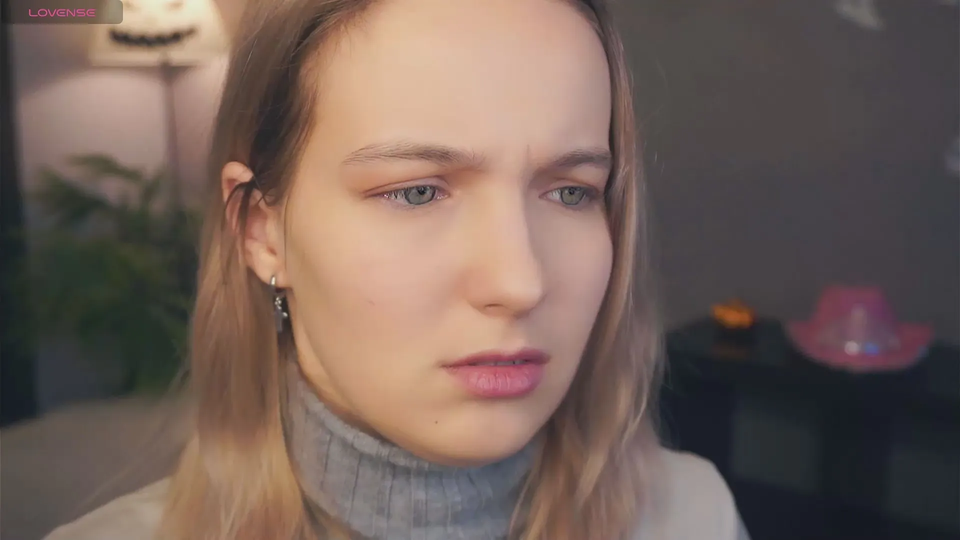 Offline MitzieParonto on Cam4