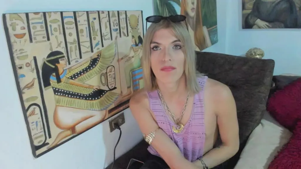 Offline model223 on Cam4