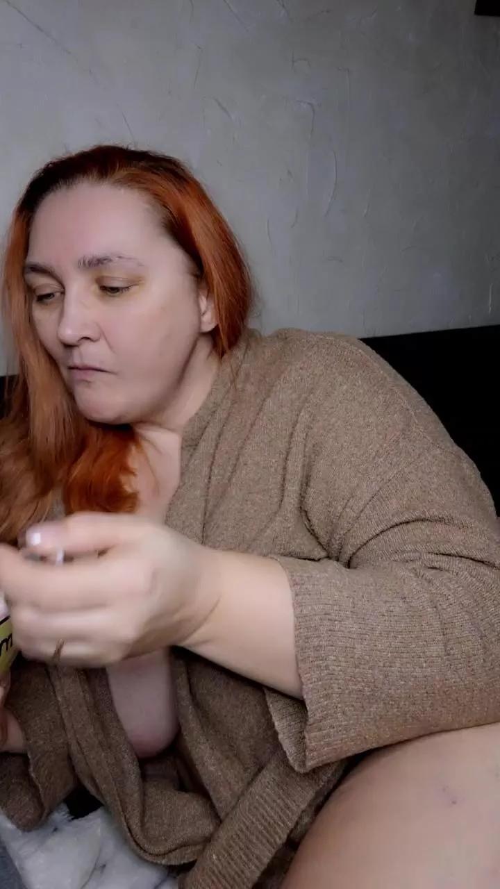 mollig42 from Cam4