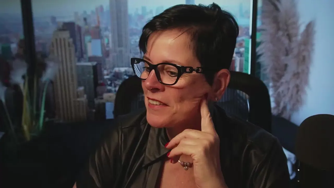 Cam4 MollySun2 is Freechat MollySun2 — #C2C #ass #hairy #bigtits #bigass #milf #bbw