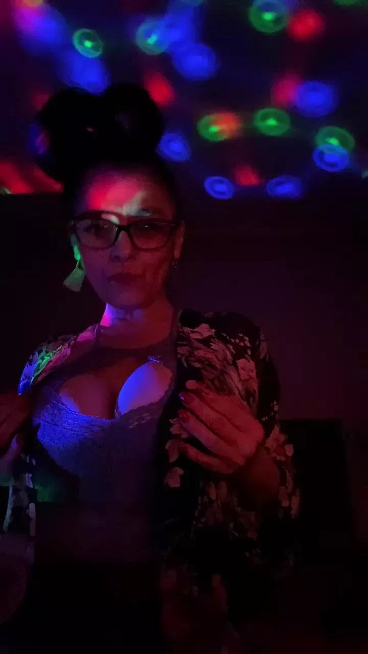 Offline Monttychilena on Cam4