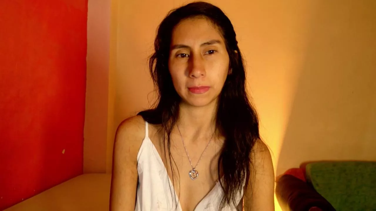 Offline moonl3 on Cam4