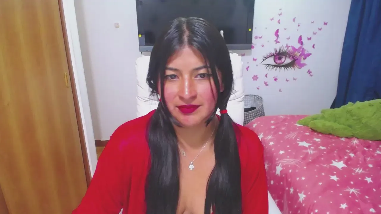 Offline MORENABXX19 on Cam4