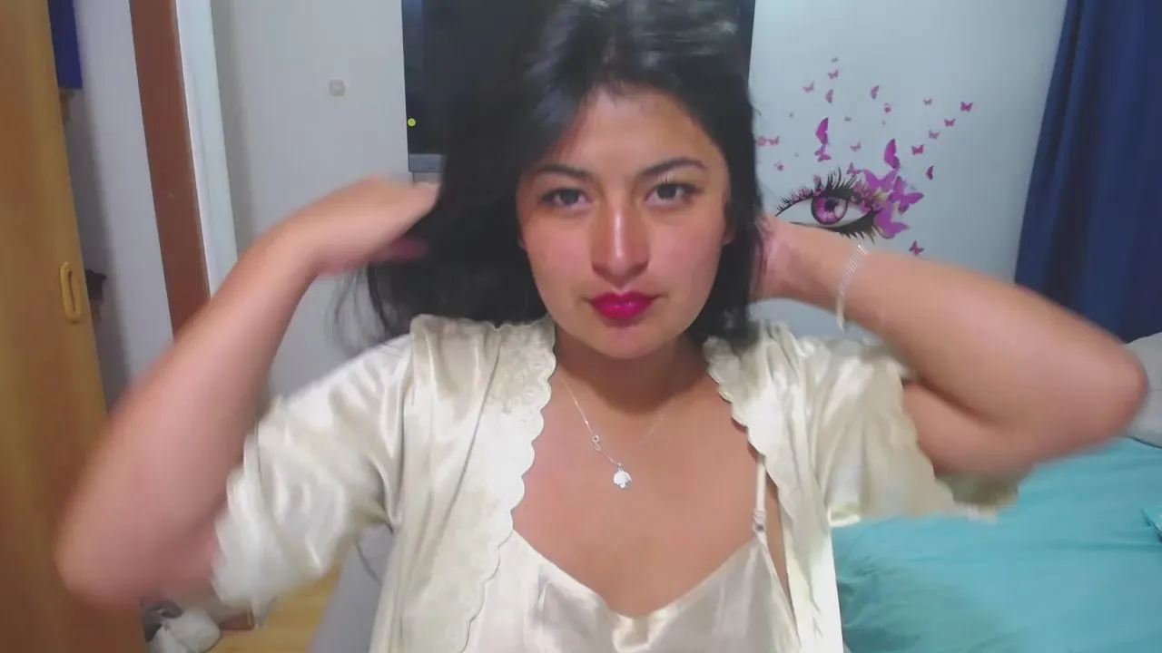 Offline MORENABXX19 on Cam4