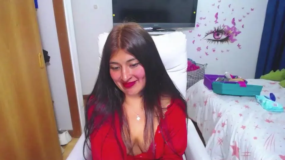 Offline MORENABXX19 on Cam4