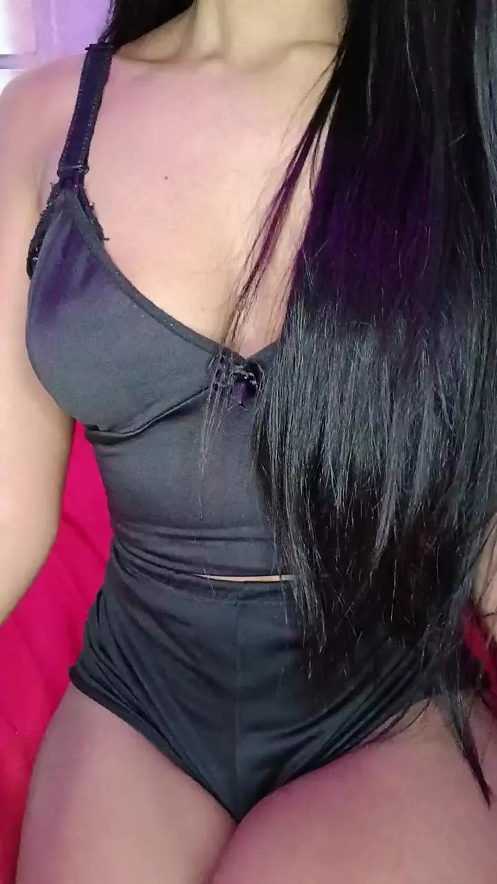 Offline morenamysteryy on Cam4