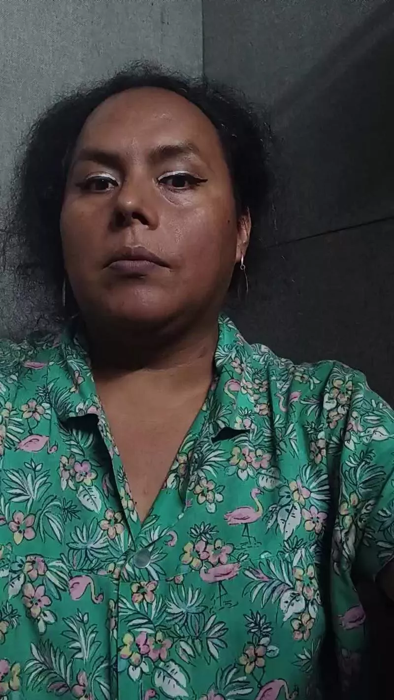 Offline Morenatrans on Cam4