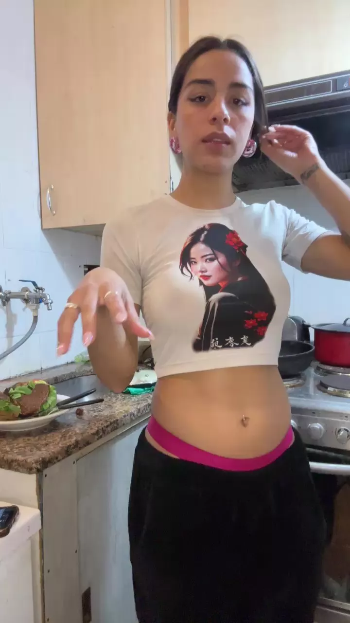 Morenita_gtv on Cam4