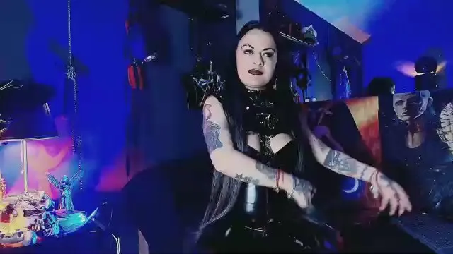 Offline MorganaCrowley on Cam4