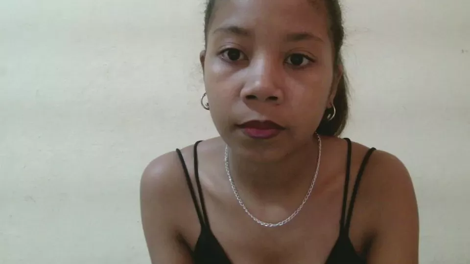 Offline Mulanne001 on Cam4